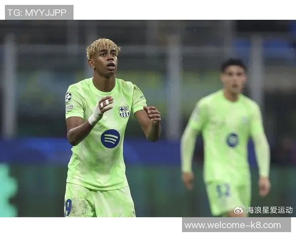 弗里克赛后愤怒不已对裁判判罚表示强烈不满尽管赢得比赛 弗里克赛后愤怒不已对裁判判罚表示强烈不满尽管赢得比赛