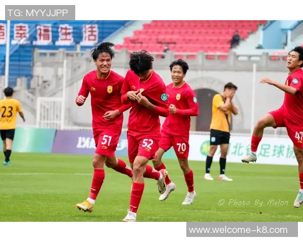 中乙山西队代理主帅因踩踏事件被停赛四场并罚款两万元